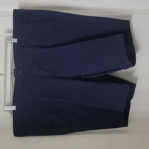 Dockers Size 42  Navy Blue Chino Short Stretch, NEW